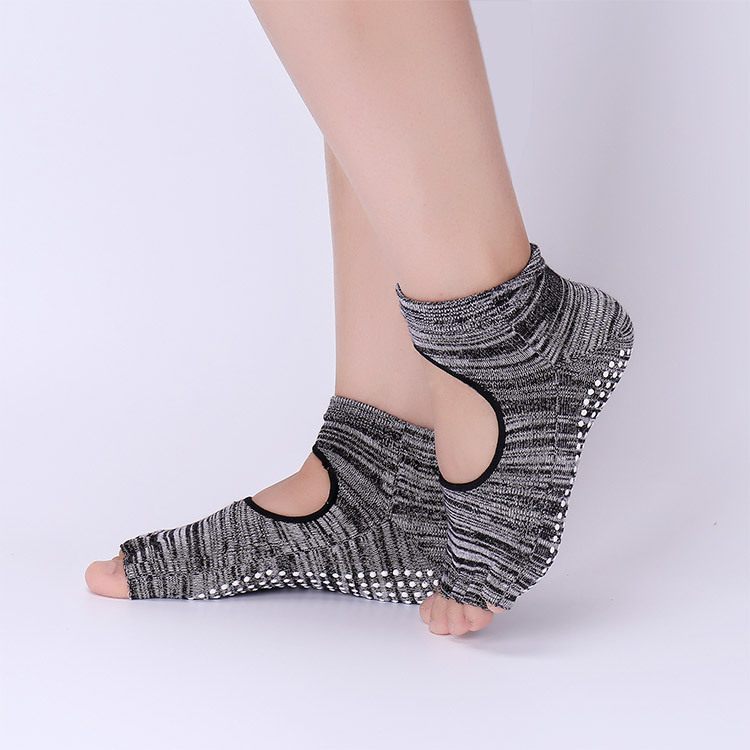 Non-Slip Yoga Socks with Grips - Pilate Yoga Workout review and price
